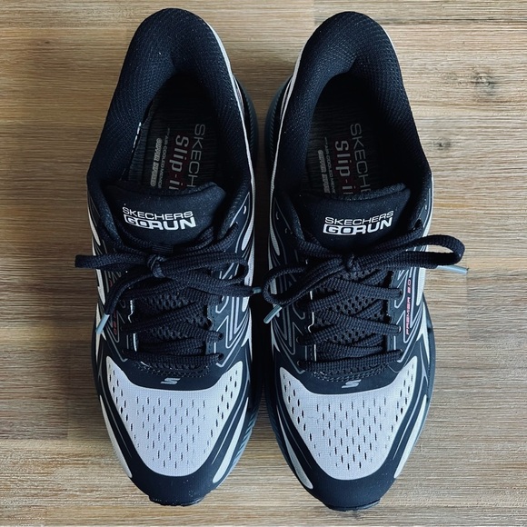 Skechers Men’s 8.5 Slip-ins Max Cushioning Premier 2.0 - Continuous White/ Black - Picture 7 of 16